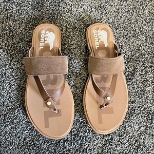 Sorel Ella II Leather Flip Sandals Light Brown Tan Women’s Flip Flops Size 6.5